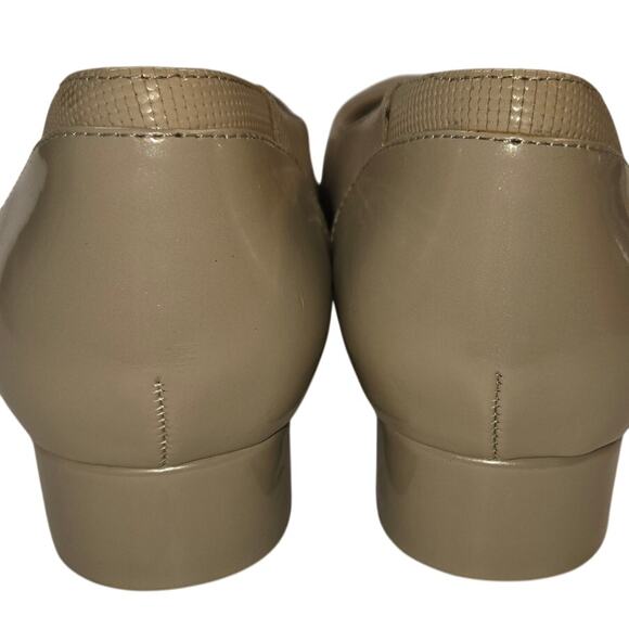 Trotters Shoes 7.5 Cream Closed Toe Low Heel Pump - Picture 6 of 8